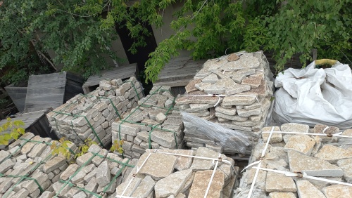 Гранитный плитняк галтованный для мощения купить в Липецкой области