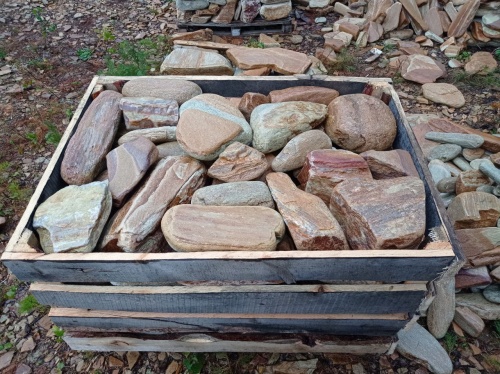 Златолит жёлтый, жёлто-зелёный глыбки и валуны для ланшафтного дизайна купить в Липецкой области