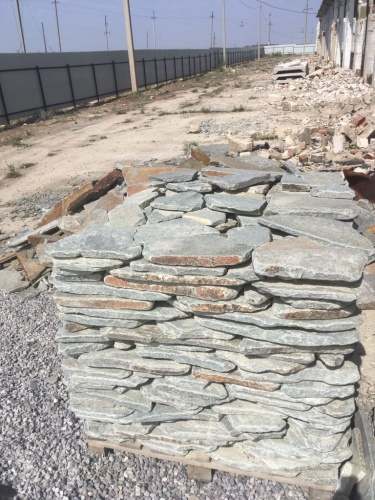 Златолит серебристый галтованный для лестниц купить в Липецкой области